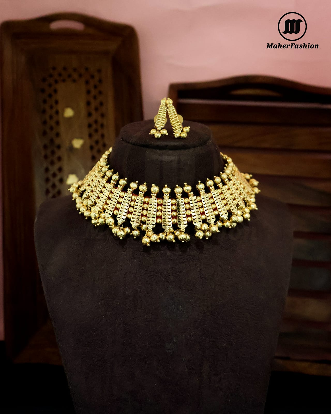 Maharashtrian Mohar Golden Necklace